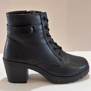 EUC Daisy Fuentes Women’s Black Lace-Up Ankle Boots Inside Zip Size 9.5